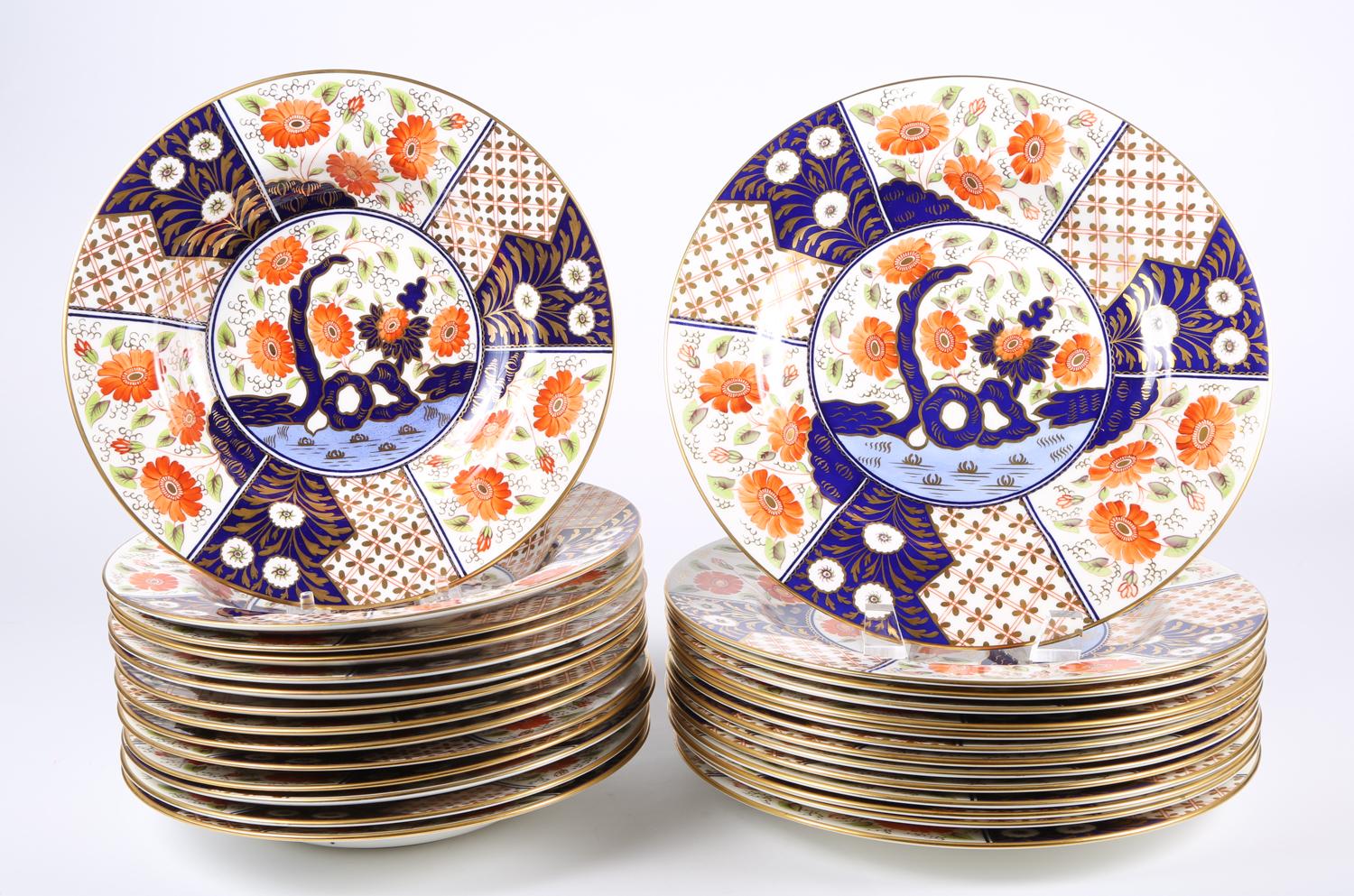Set of Fourteen Wedgwood Japan Pattern Dinner Plates and Soup Bowls ATR2