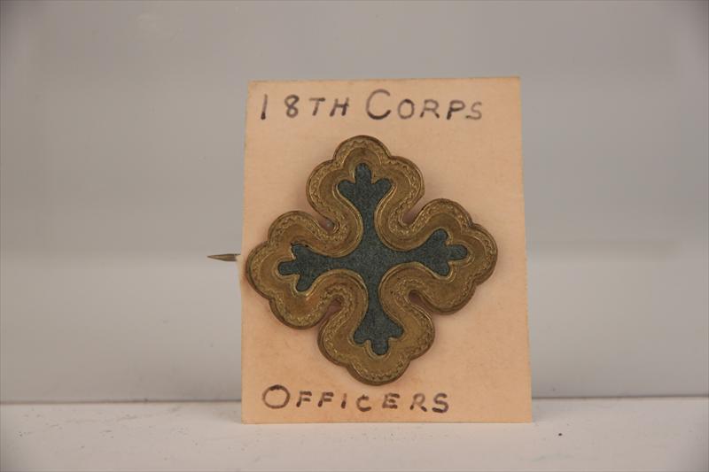 igavel-auctions-two-civil-war-corps-badges-w2cmf